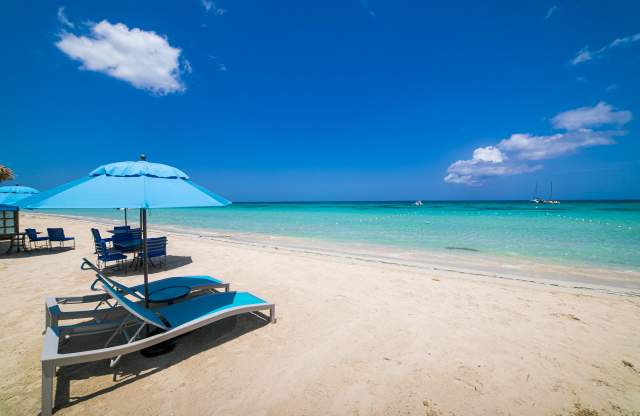 Seven Mile Beach Negril - Travel Deals