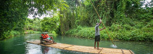 081_JTB_Adventure_MontegoBay_MarthaBrae_CoupleRafting