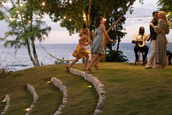 097_JTB_Adventure_OchoRios_Kids_running_up_stairs