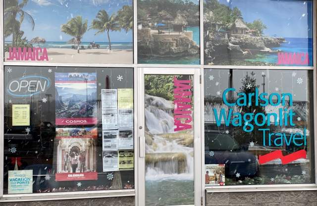 Carlson Wagonlit Bracebridge Window 2