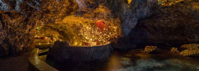 The Caves - Negril